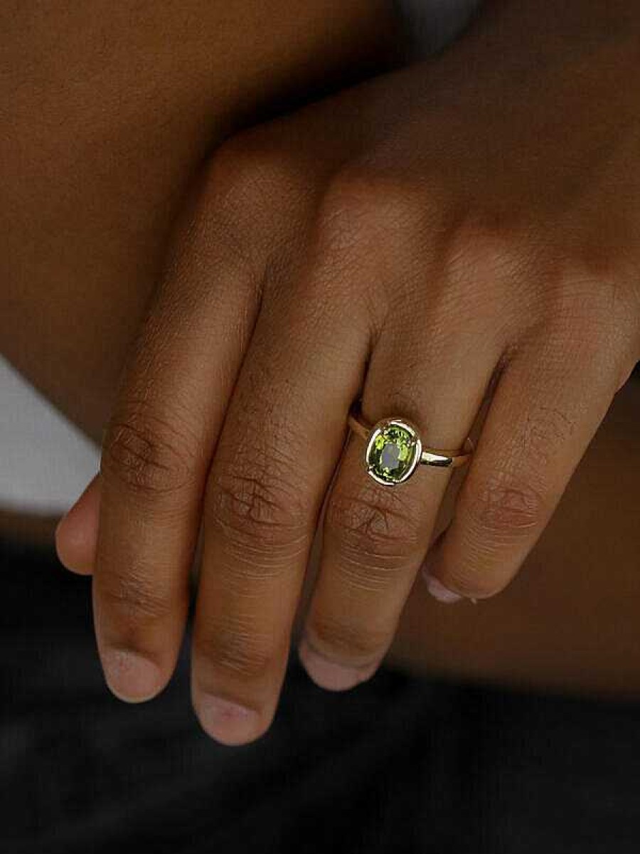 Stones & Gold Rings | 8X6Mm Peridot Dome Solitaire Ring