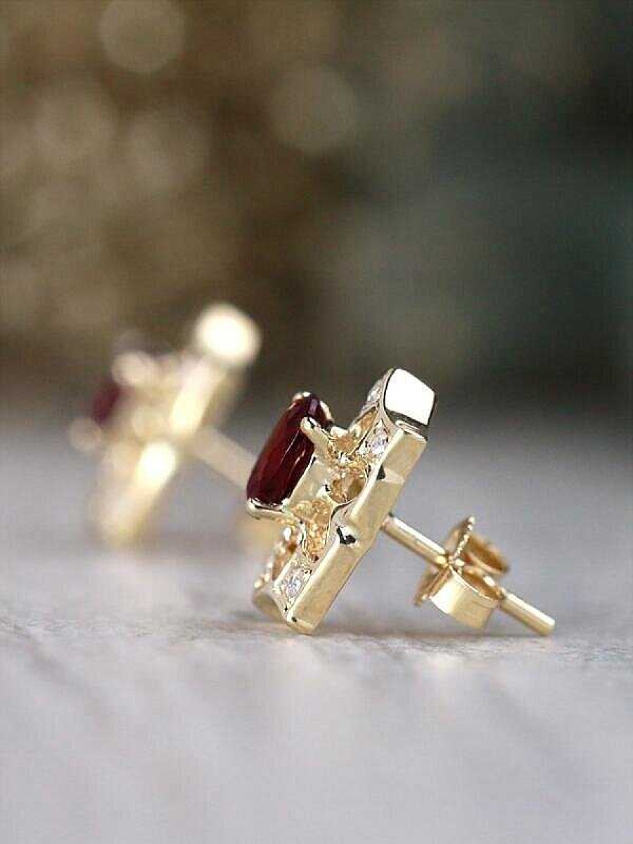 Stones & Gold Earrings | 6X4Mm Oval Garnet Solid 14 Karat Gold Floral Earrings