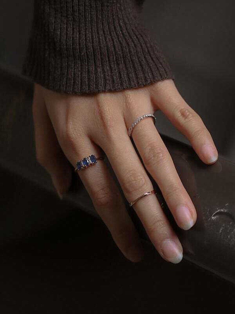 Stones & Gold Rings | 5X3Mm Oval Blue Sapphire Three Stone Solid 14 Karat Gold Ring