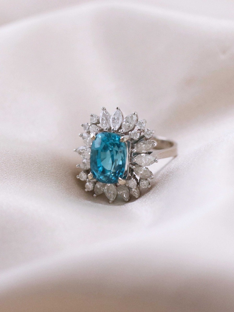 Stones & Gold Rings | One Of Kind 9.70Ct Blue Zircon Cocktail Ring