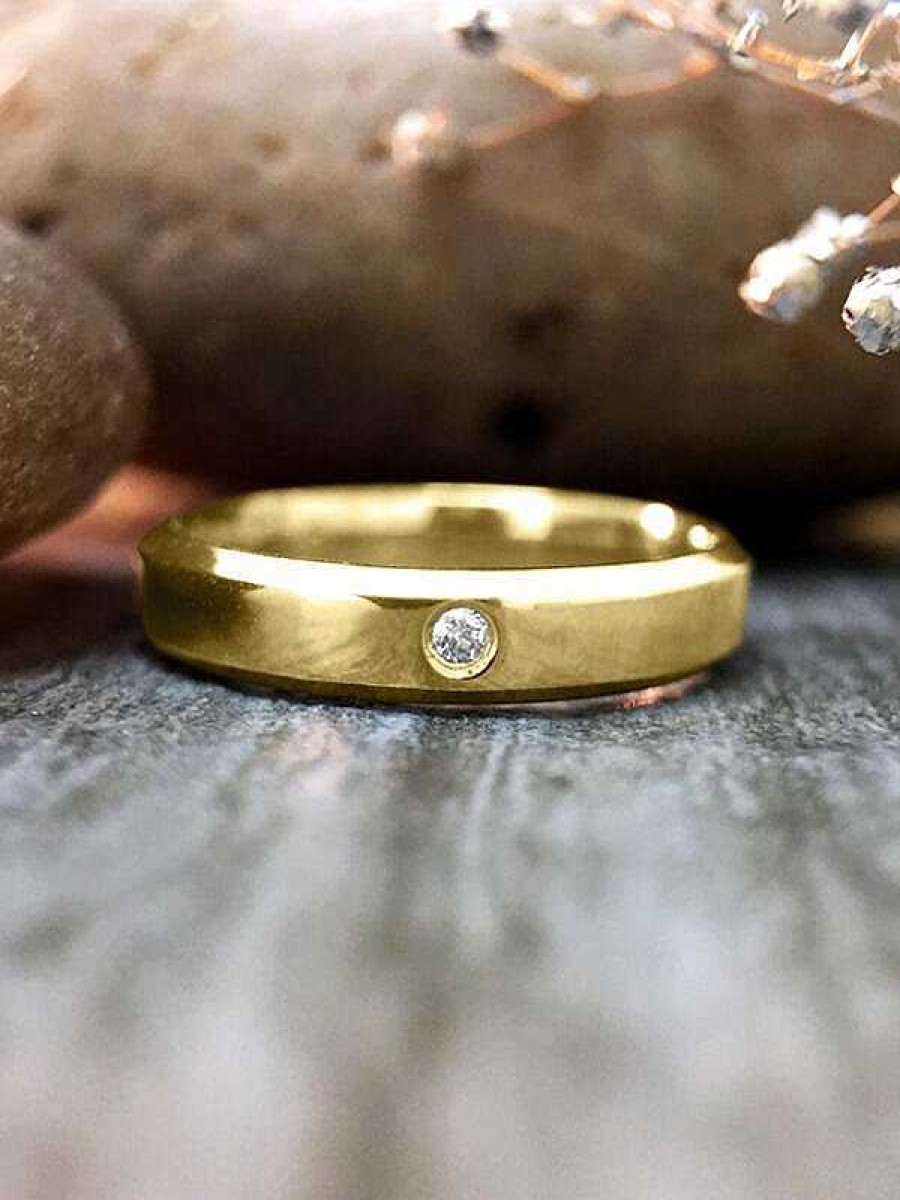 Stones & Gold Rings | 3Mm Diamond Bevelled Polished Wedding Band Solid Gold (14Ky) Modern Women'S Engagement Ring