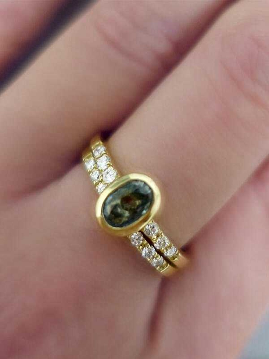 Stones & Gold Rings | Oval Green Sapphire And 1.5Mm Diamond Band Ring Set