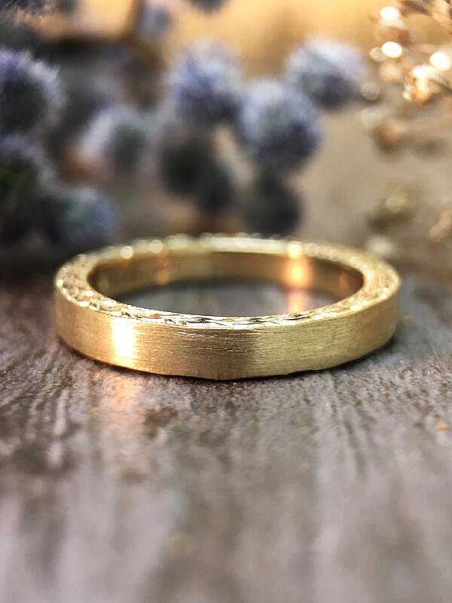 Stones & Gold Rings | 2.5Mm Satin Finish With Filigree Sides Wedding Band Solid Gold (14Ky) Women'S Engagement Ring